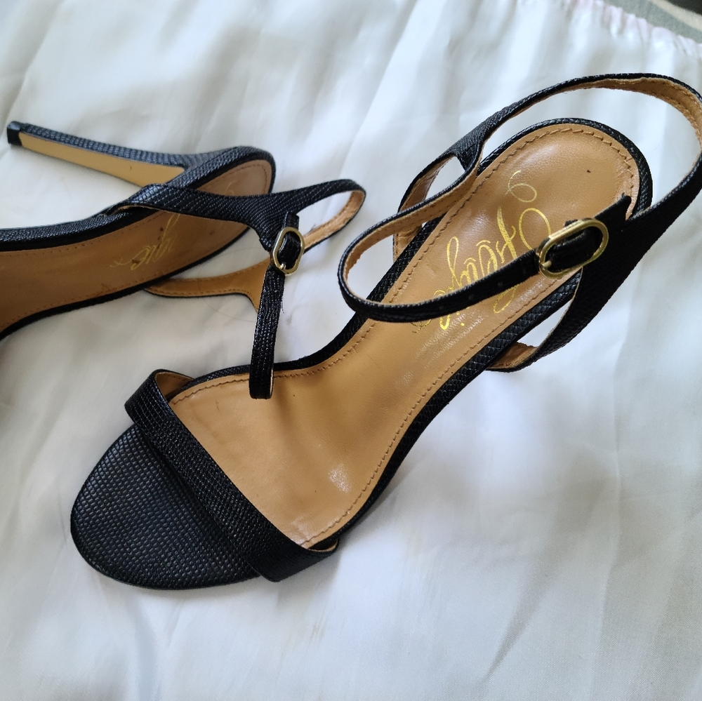 Fergie scrappy heels